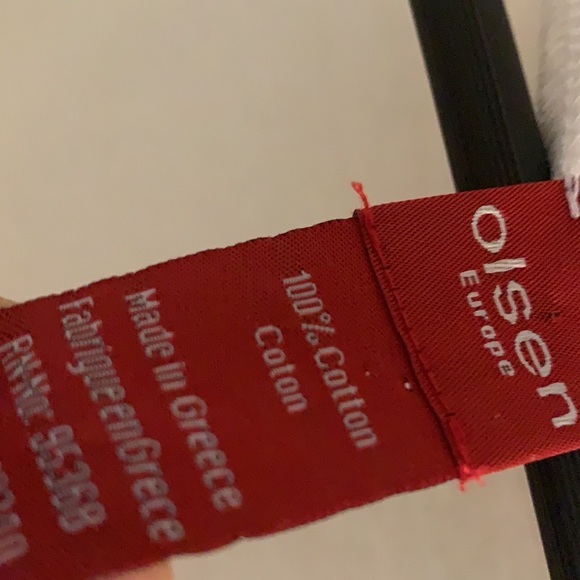 Super cute white T shirt with design NWOT - Picture 2 of 3